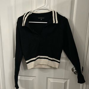 black collared cropped sweater worn once